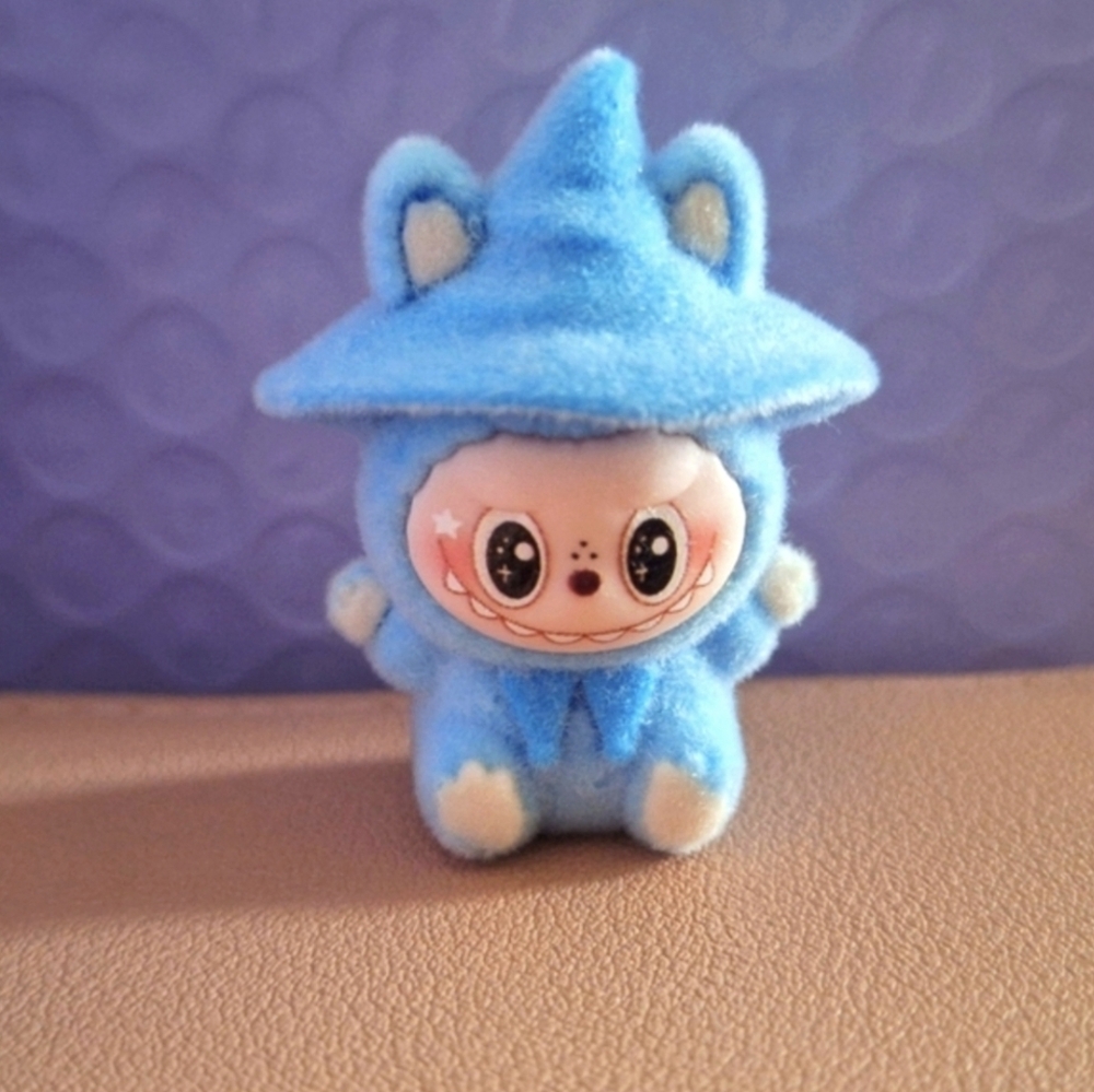 Miniature Plush Velvet Figure Sitting - Blue (No Offers)